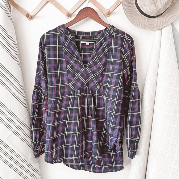 Ann Taylor Loft Plaid V-Neck Blouse - Picture 1 of 6